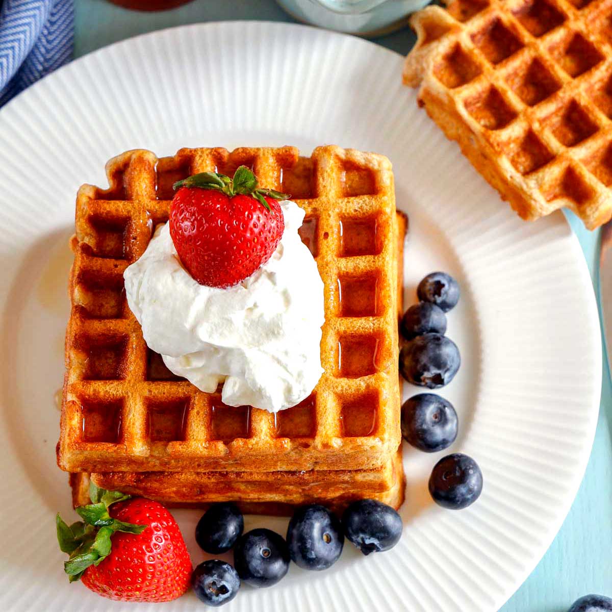 Banana Waffles / Eggless Whole Wheat Banana Waffles