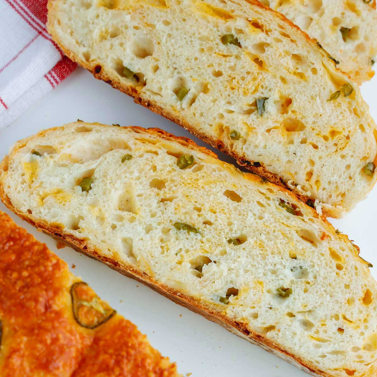 Jalapeno Cheese Bread / No-Knead Easy Jalapeno Cheese Bread