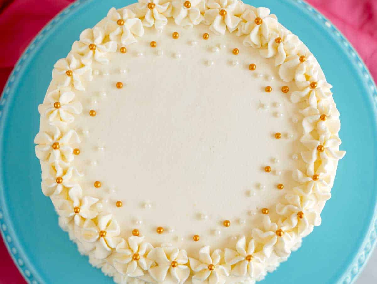 Eggless Vanilla Cake (Soft And Moist)