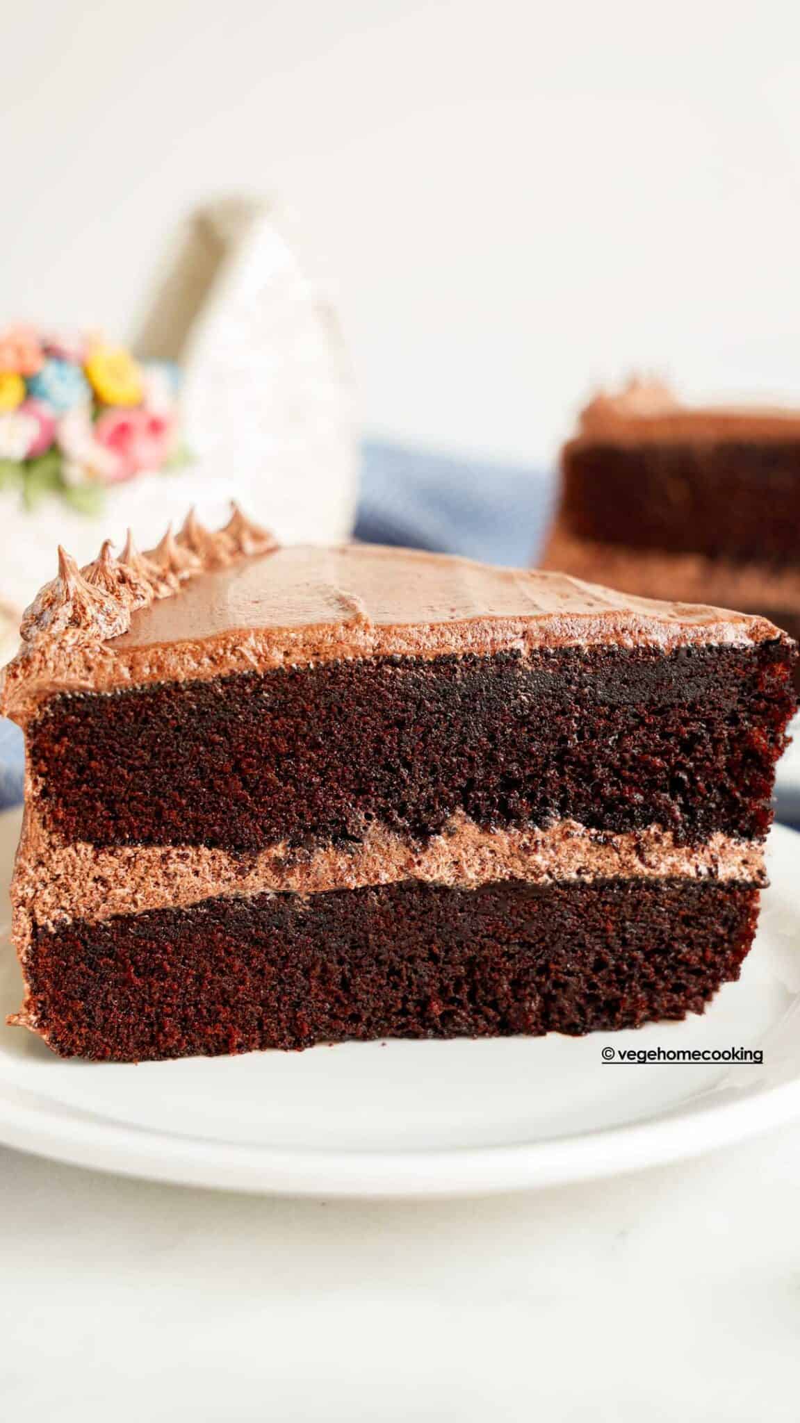 Eggless Chocolate Cake (Super Moist)